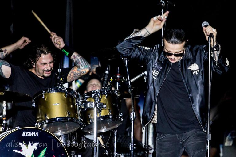 Ian Astbury and John Tempesta, The Cult